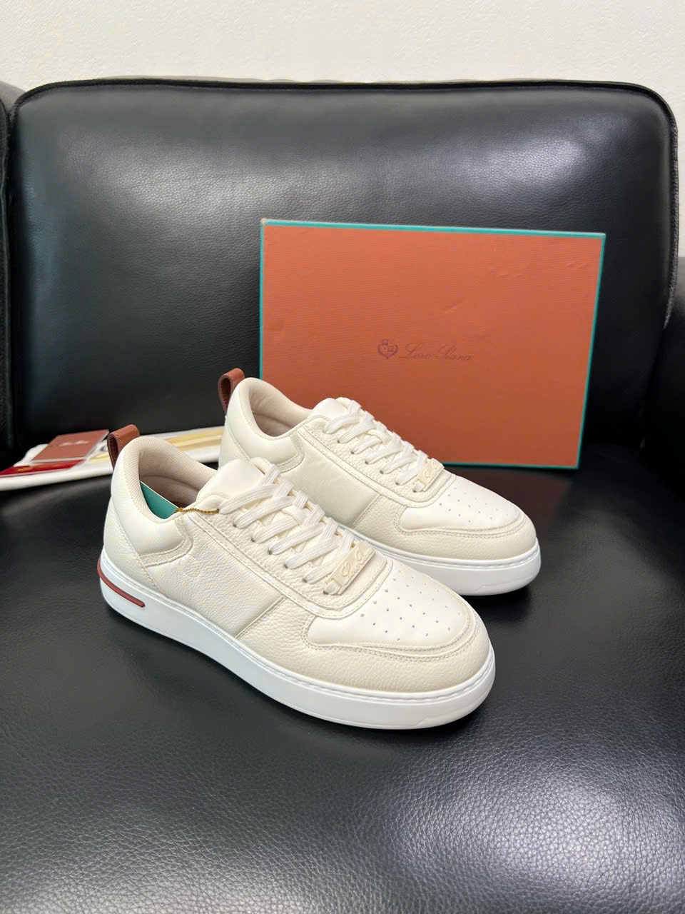giày thể thao Loro Piana
