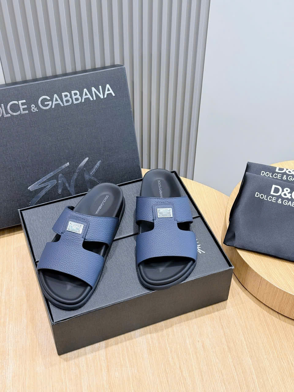 dép d&g nam