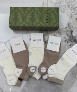 Bộ sưu tập GUCCI Xuân/Hè mới – tất vớ Modal cao cấp 5 đôi/hộp siêu thoải mái, co giãn tốt, unisex nam nữ thời trang