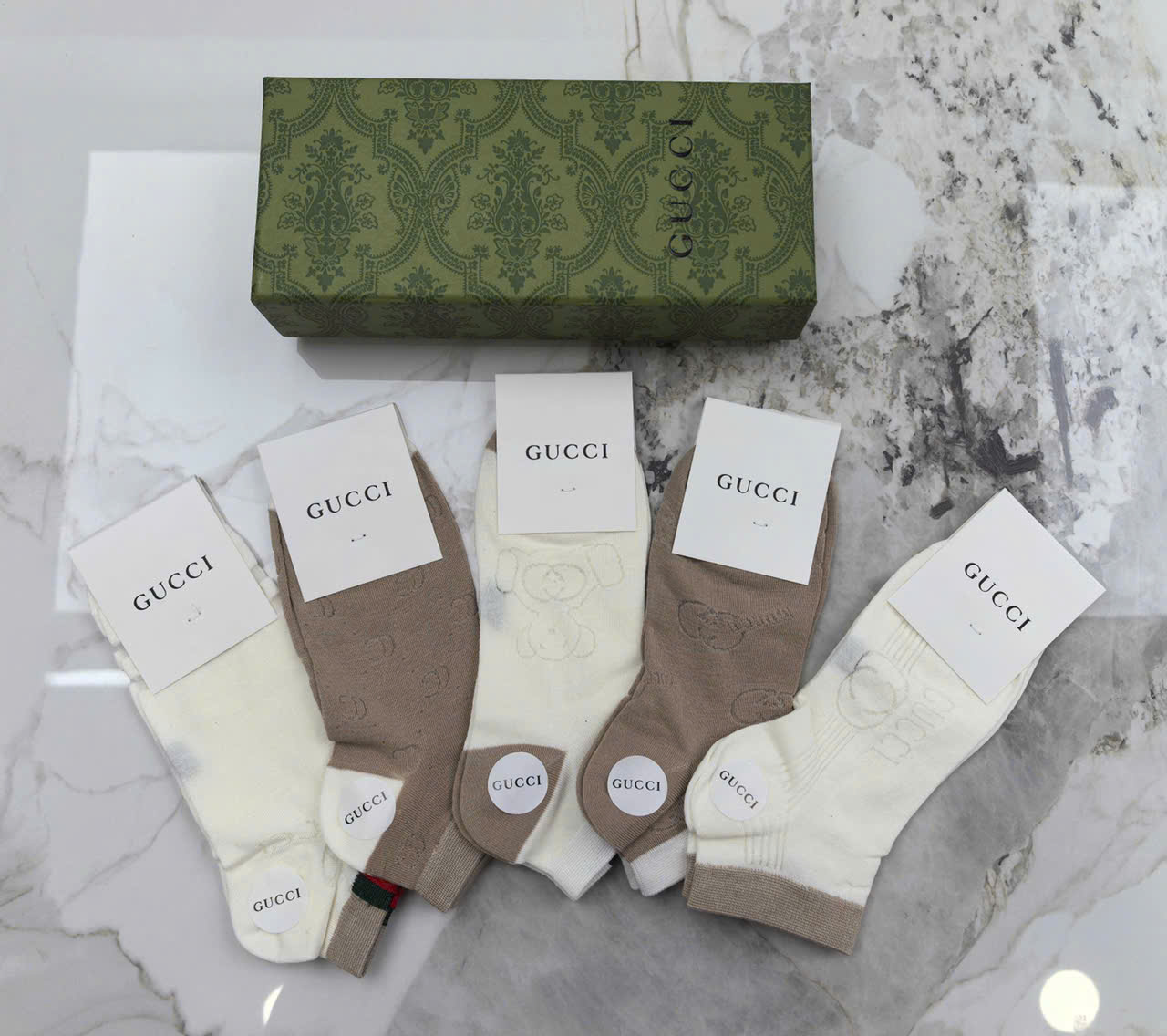 tất Gucci Modal